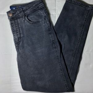 hollister ultra high rise mom jeans